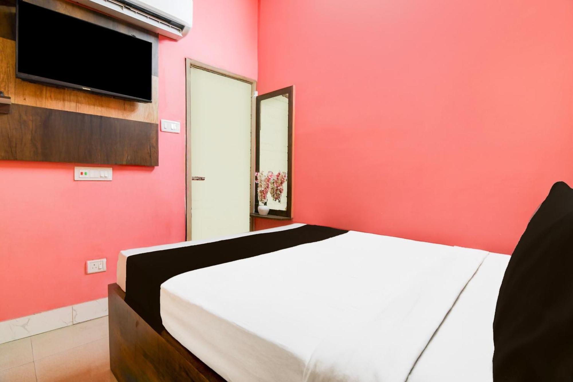 Hotel O Survey Park Jadabpur Bagian luar foto